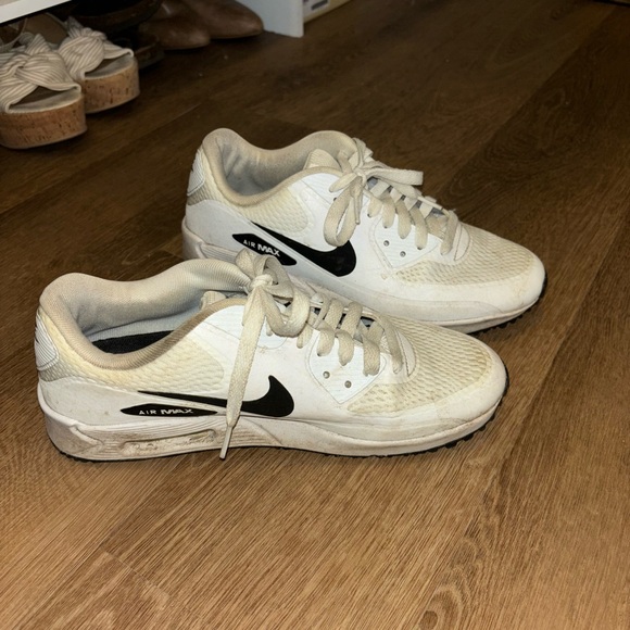 Nike Women’s Golf Air Max - Picture 2 of 5